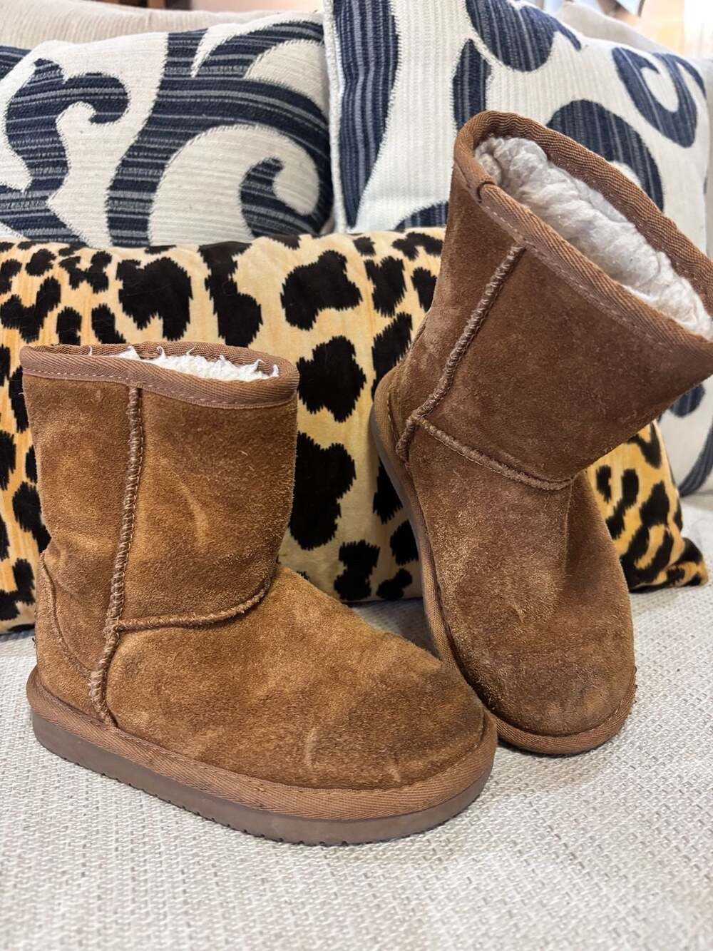 Koolaburra by Ugg Short Boots Size 10 Brown